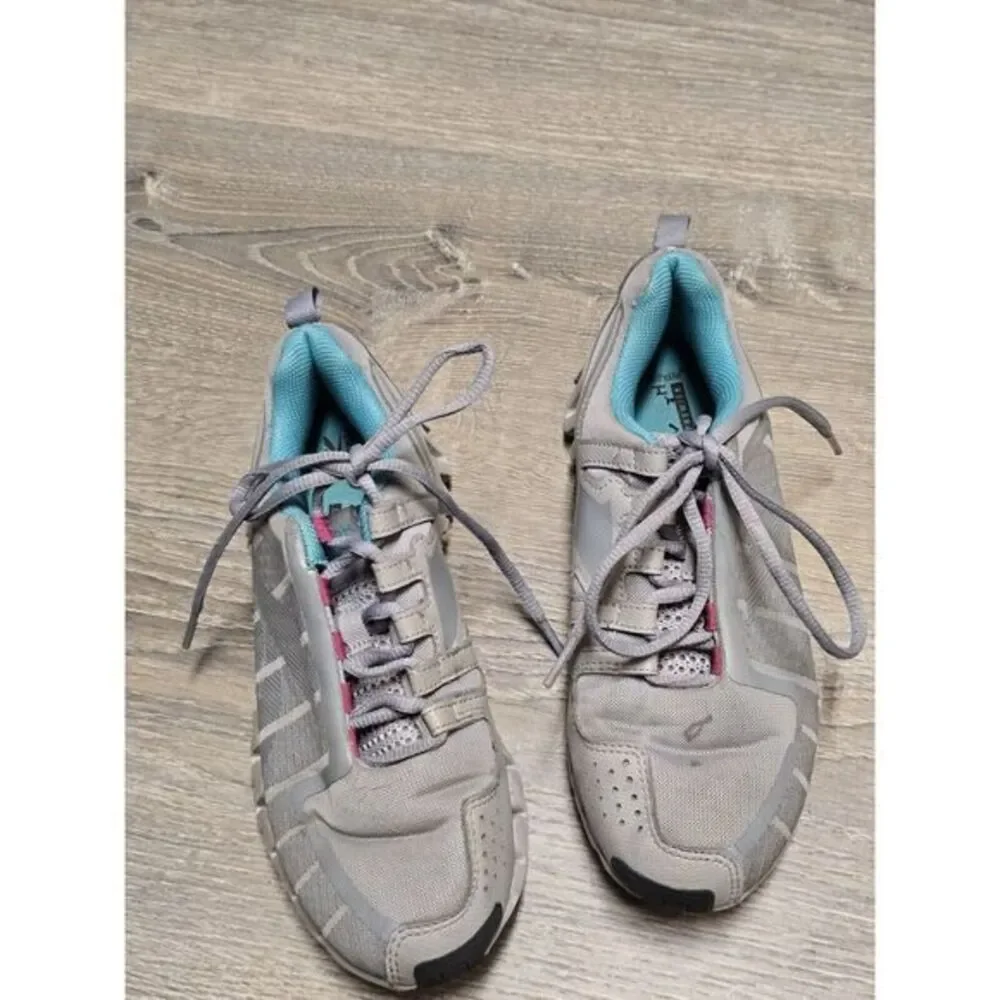 Reebok ZigWild Trail Women's Gray Sneakers Size‎ 6.5